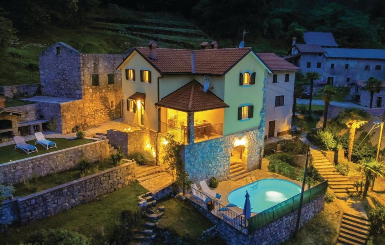 Villa Sirotnjak 洛夫兰 外观 照片