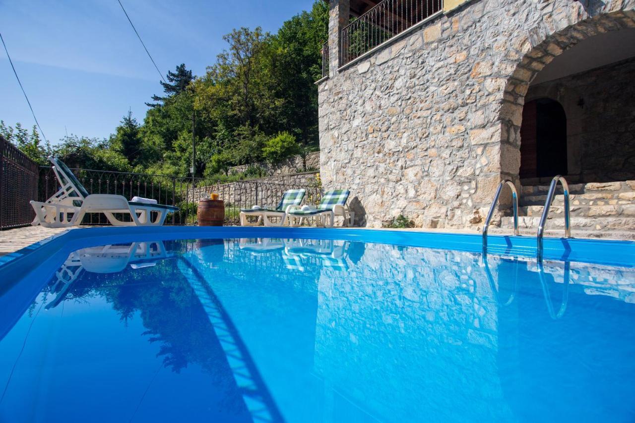 Villa Sirotnjak 洛夫兰 外观 照片